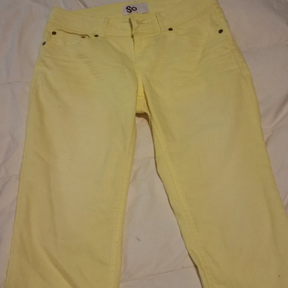 Happy Capris!! Sunny and Bright!!